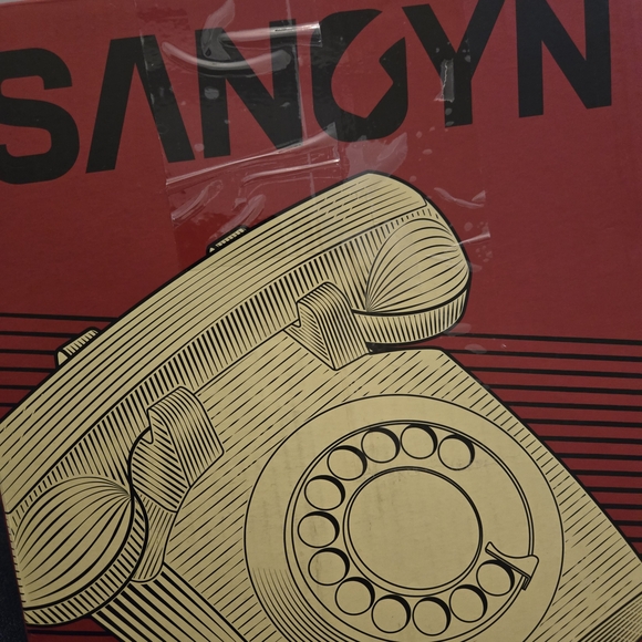 SANGYN Red Rotary Dial Telephone, New In Original Packaging - Picture 2 of 6